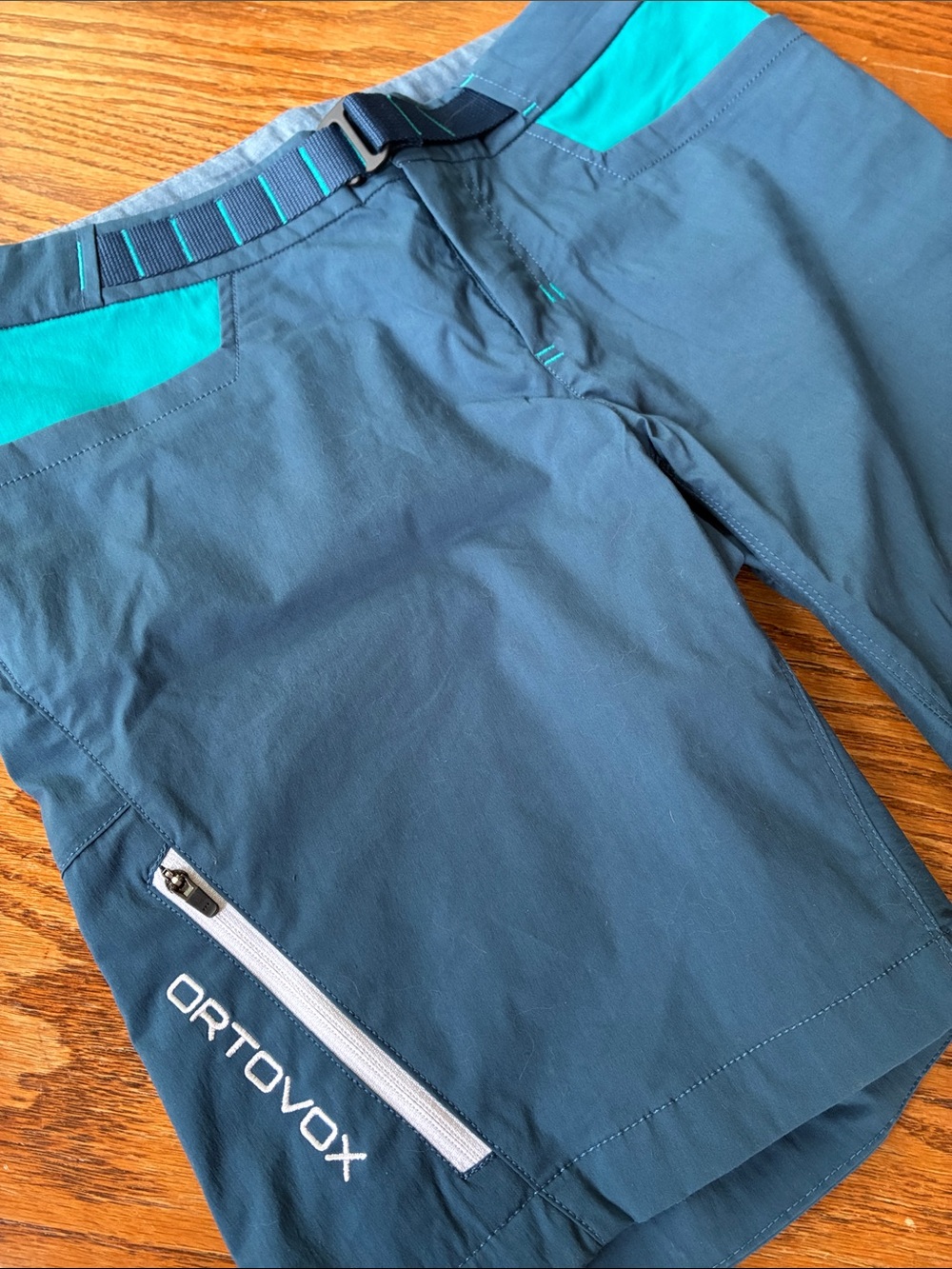 Ortovox Women’s Brenta Hiking/ Biking/ Mountaineering Shorts- Like New- Small